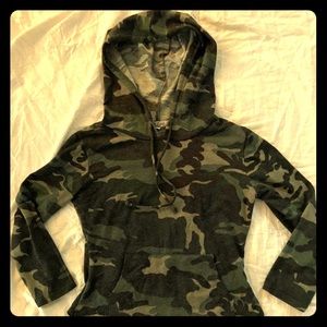 Velvet torch Camo crop hoodie